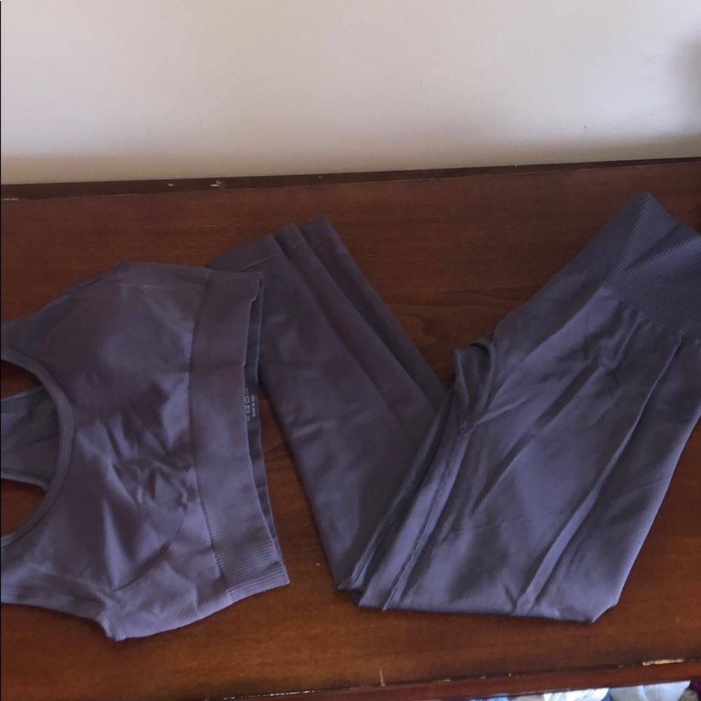 Workout Leggings and matching sports bra